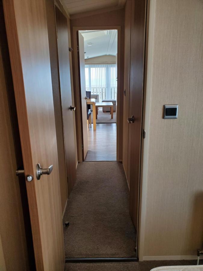 Your Happy Place Rhyl Bagian luar foto